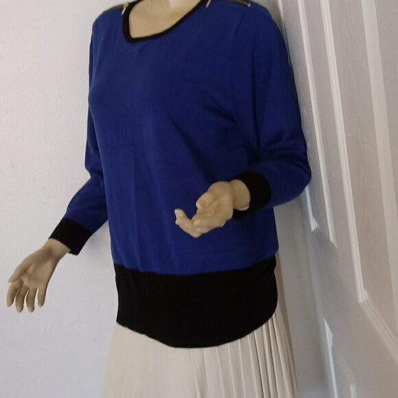 Valerie Stevens zip shoulder rayon top - Picture 4 of 6
